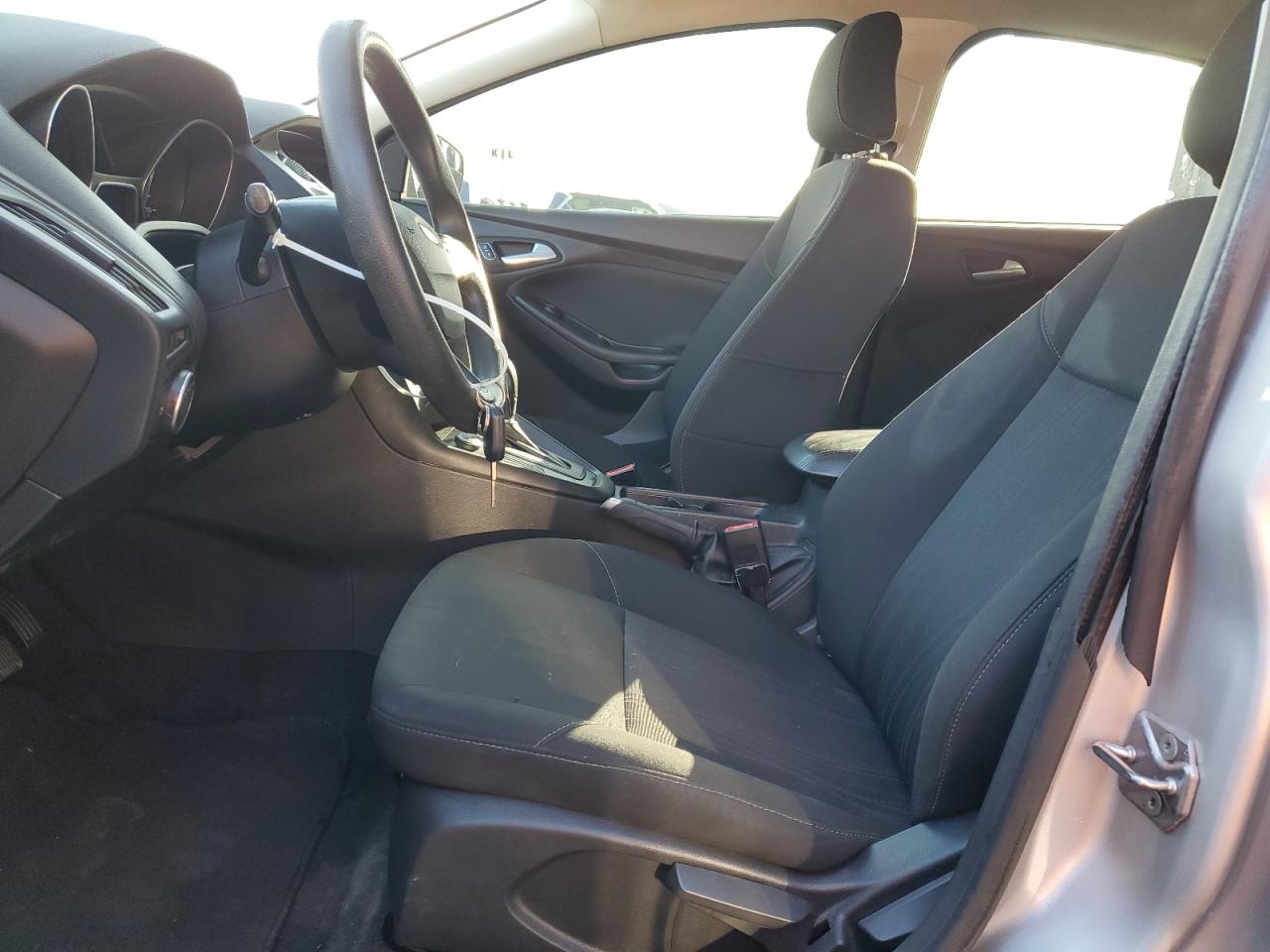 2018 Ford Focus Se VIN: 1FADP3F27JL213735 Lot: 85585385