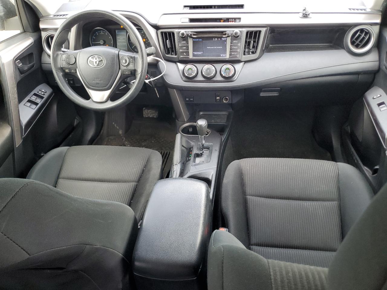 2018 Toyota Rav4 Le VIN: JTMBFREV9JJ226100 Lot: 82005705