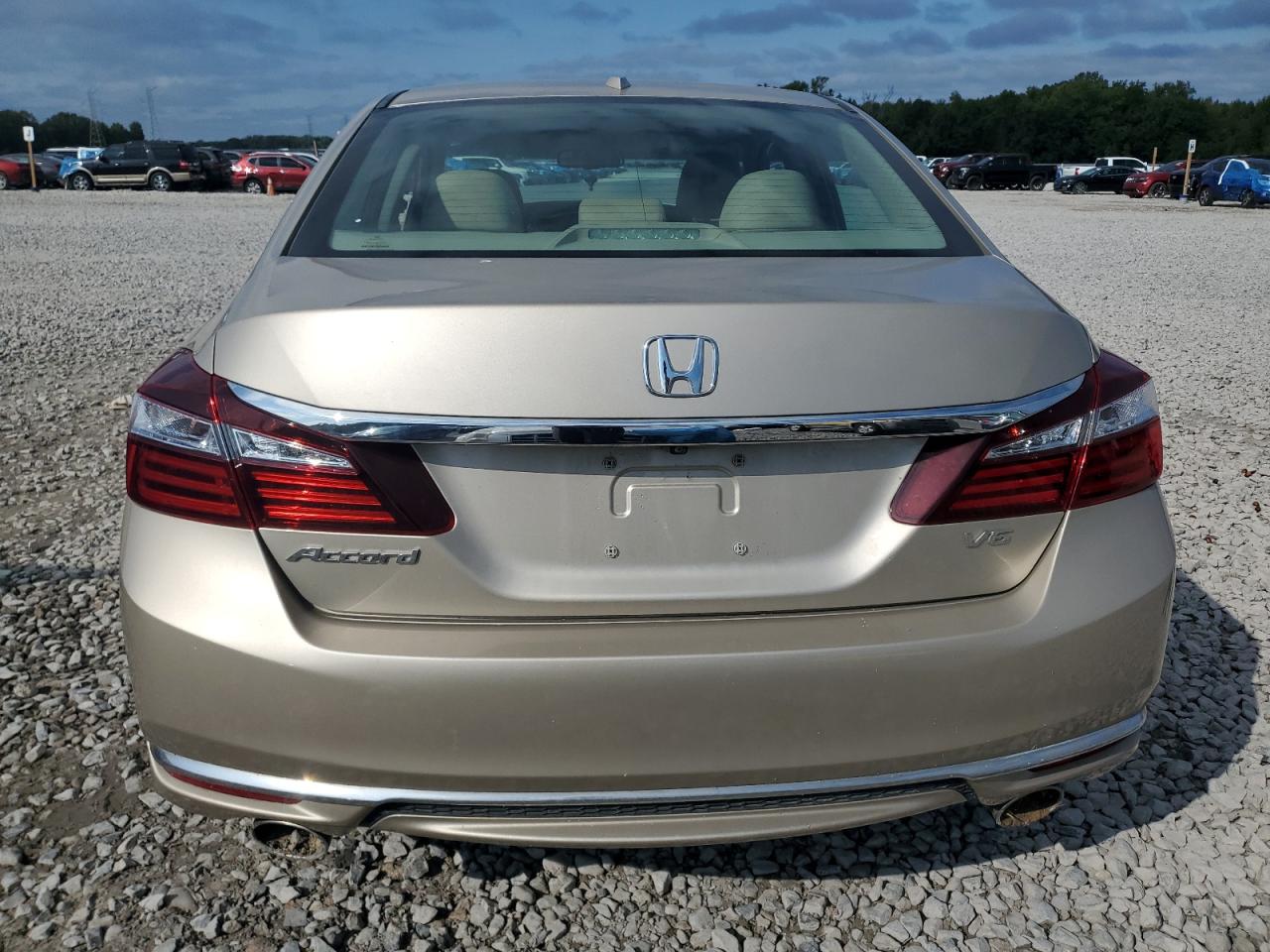 2017 Honda Accord Exl VIN: 1HGCR3F87HA029603 Lot: 82331405