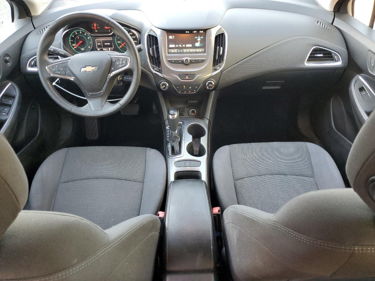 2018 Chevrolet Cruze Lt VIN: 1G1BE5SM9J7224392 Lot: 82199325