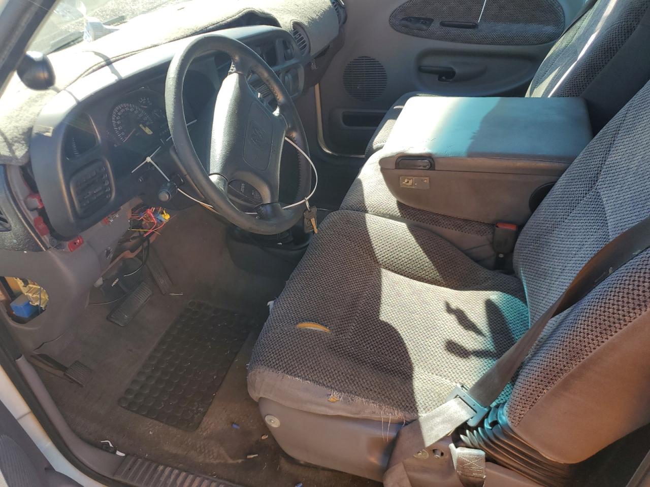 1999 Dodge Ram 1500 VIN: 1B7HF13Z9XJ505945 Lot: 84788025