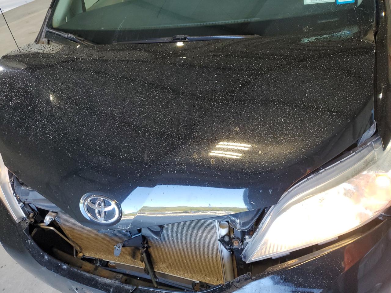 2011 Toyota Sienna Le VIN: 5TDKK3DC7BS069826 Lot: 84405645