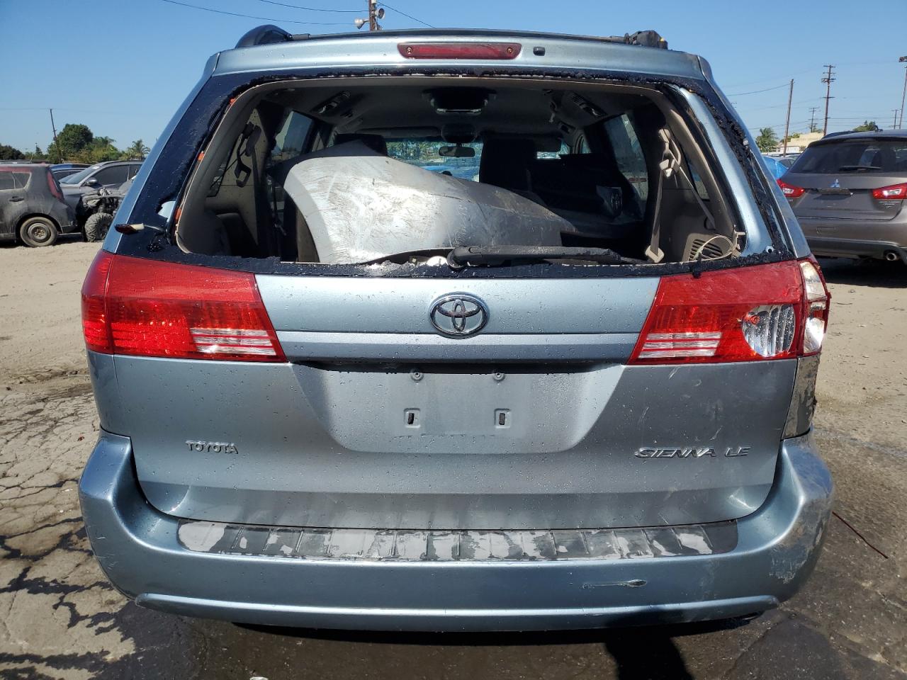 2004 Toyota Sienna Ce VIN: 5TDZA23C24S218465 Lot: 82335595