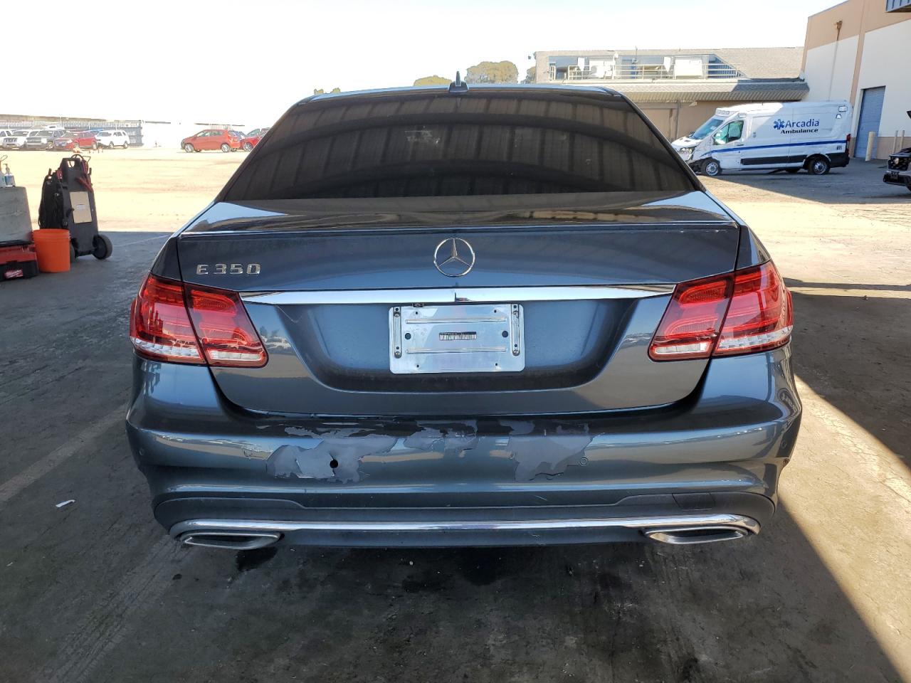 2014 Mercedes-Benz E 350 VIN: WDDHF5KB4EA877708 Lot: 85389215