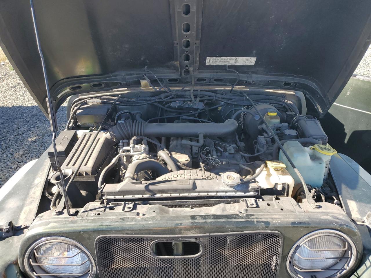 1998 Jeep Wrangler / Tj Sport VIN: 1J4FY19S4WP737970 Lot: 90540545