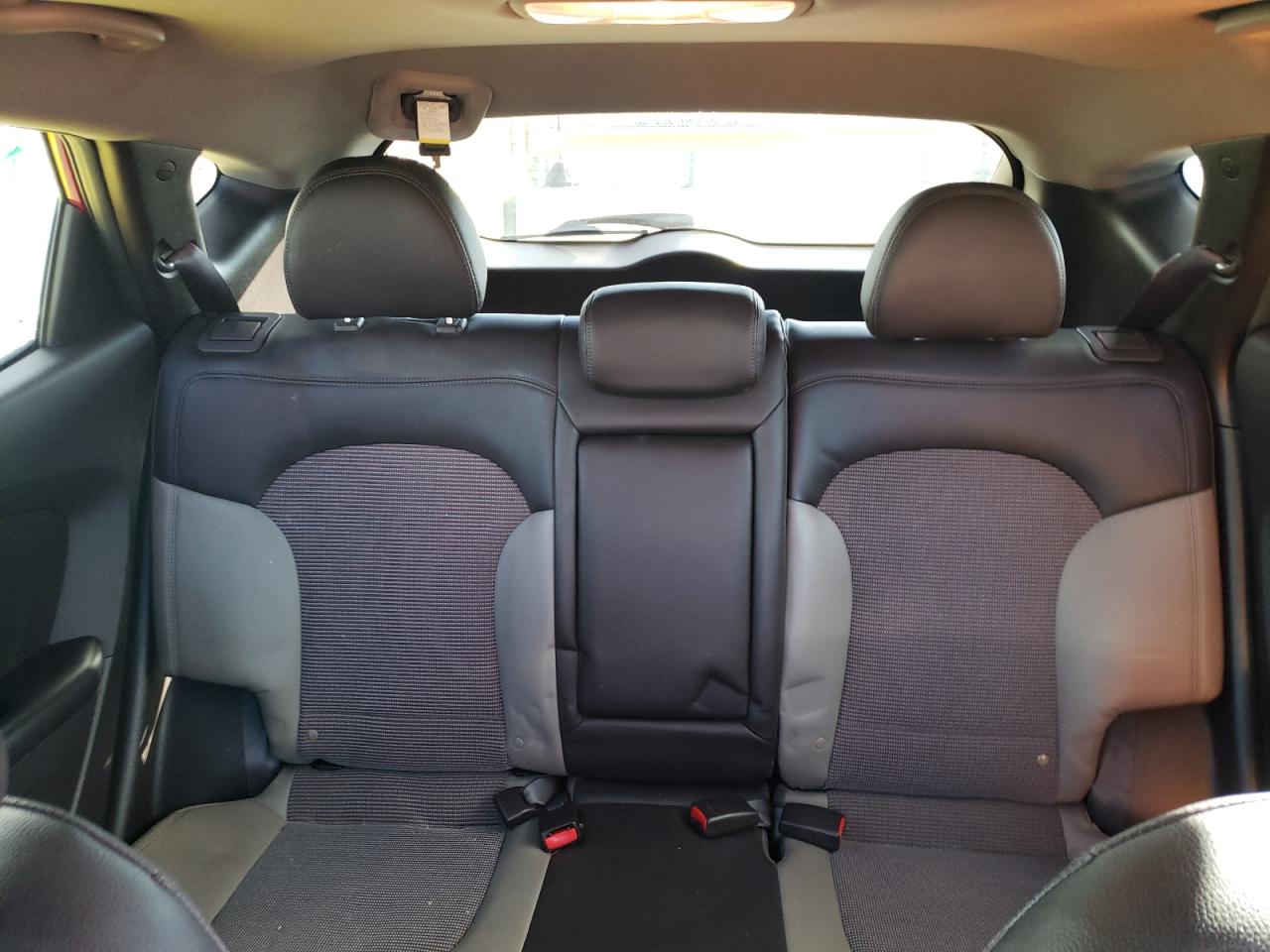 2012 Hyundai Tucson Gls VIN: KM8JUCAC6CU416856 Lot: 85753035