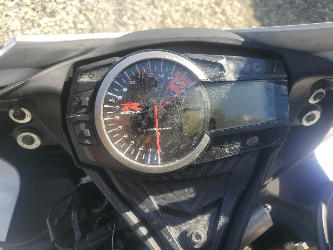 2011 Suzuki Gsx750 VIN: JS1GR7MA2B2101171 Lot: 81877675