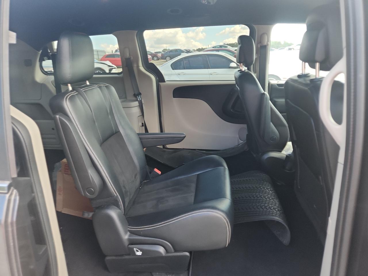 2019 Dodge Grand Caravan Sxt VIN: 2C4RDGCG1KR583913 Lot: 82382735