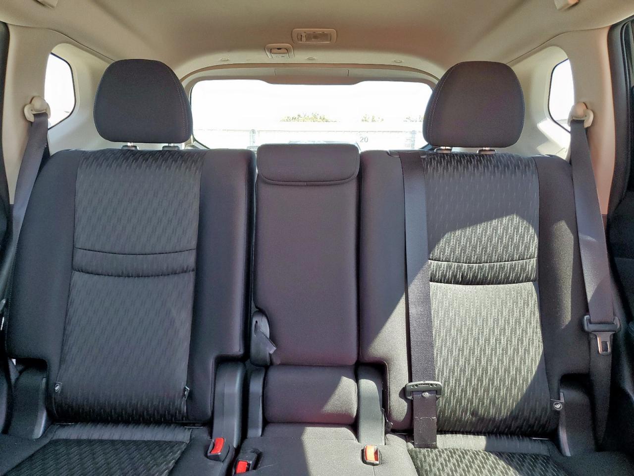 2019 Nissan Rogue S VIN: JN8AT2MT1KW267230 Lot: 84705265