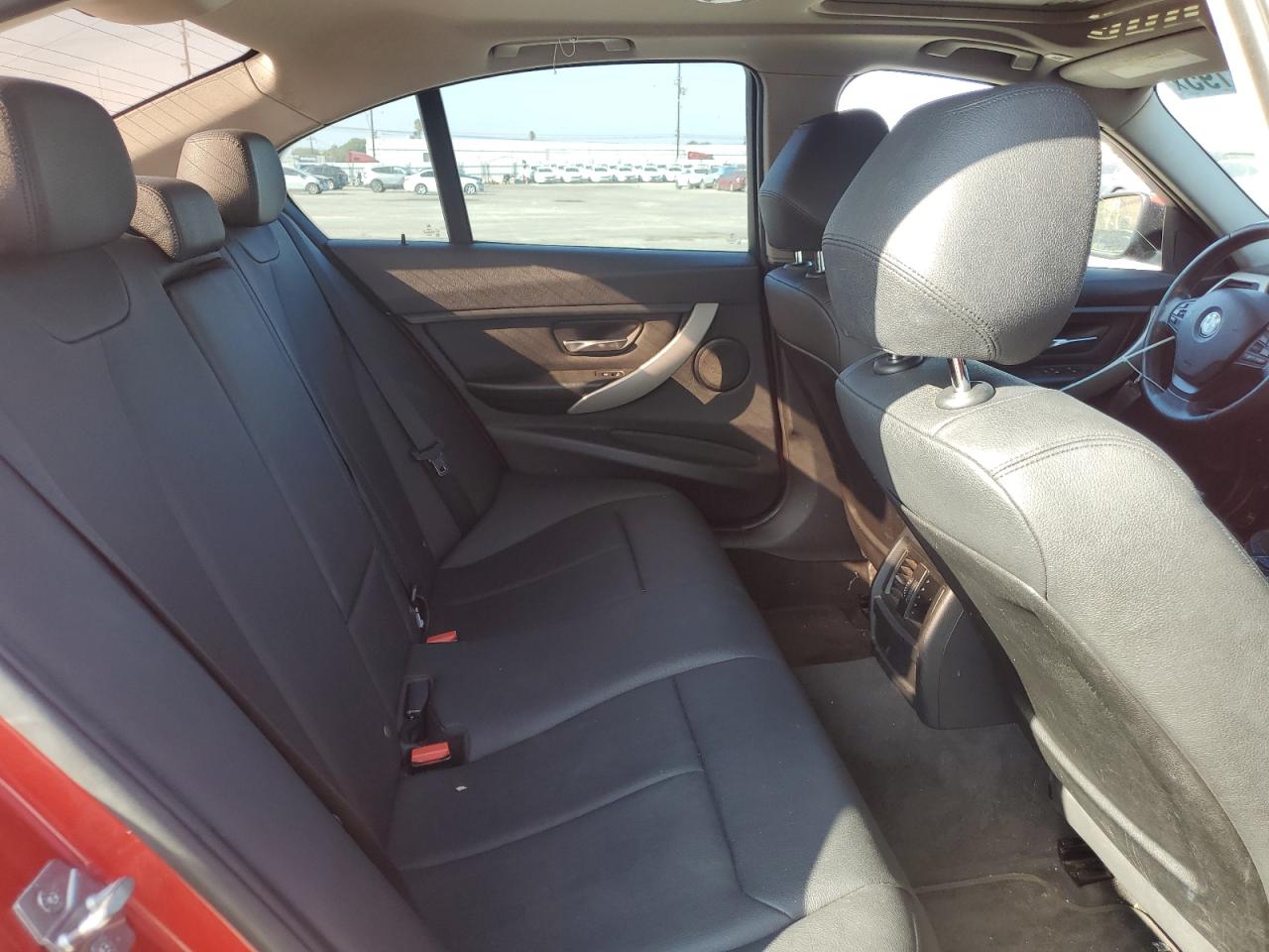 2014 BMW 320 I VIN: WBA3B1C55EK135147 Lot: 81933195