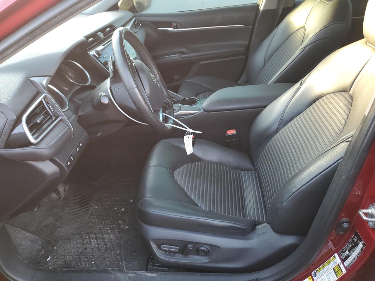 2018 Toyota Camry L VIN: 4T1B11HK7JU604085 Lot: 85263015