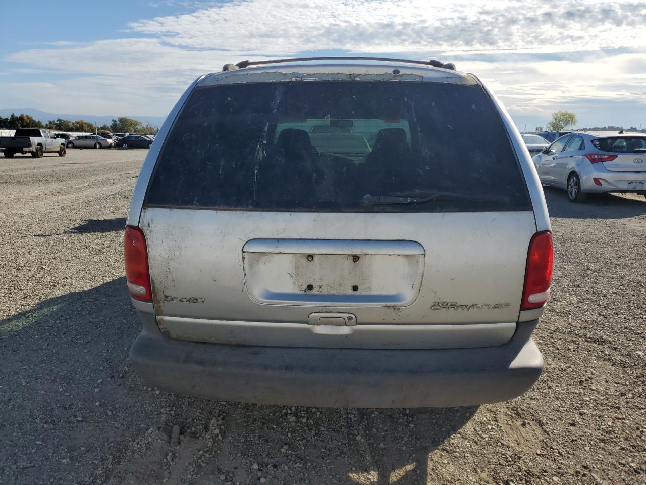 2000 Dodge Grand Caravan Se VIN: 1B4GP44R0YB751669 Lot: 87308975