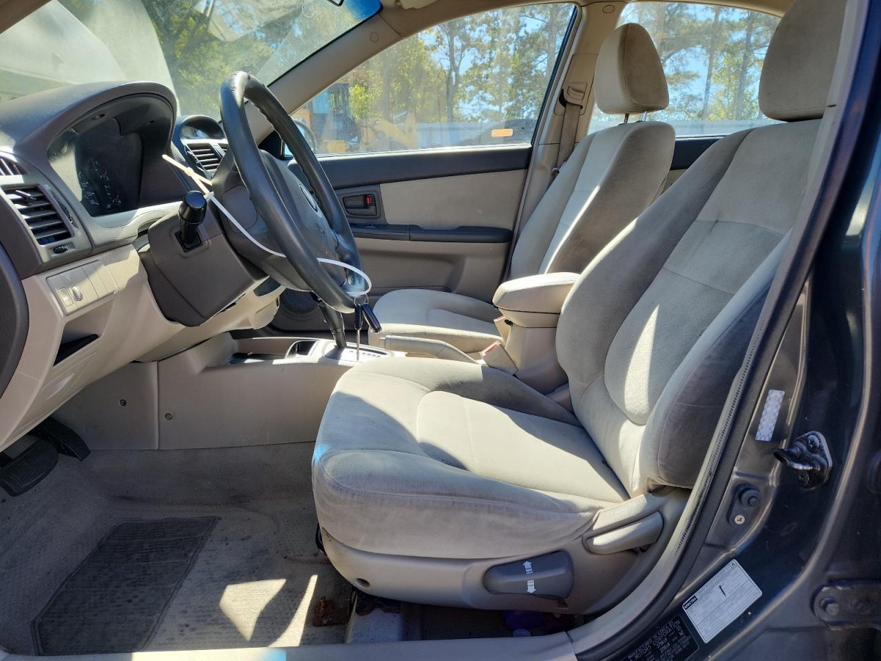 2005 Kia Spectra Lx VIN: KNAFE122555170488 Lot: 82620705