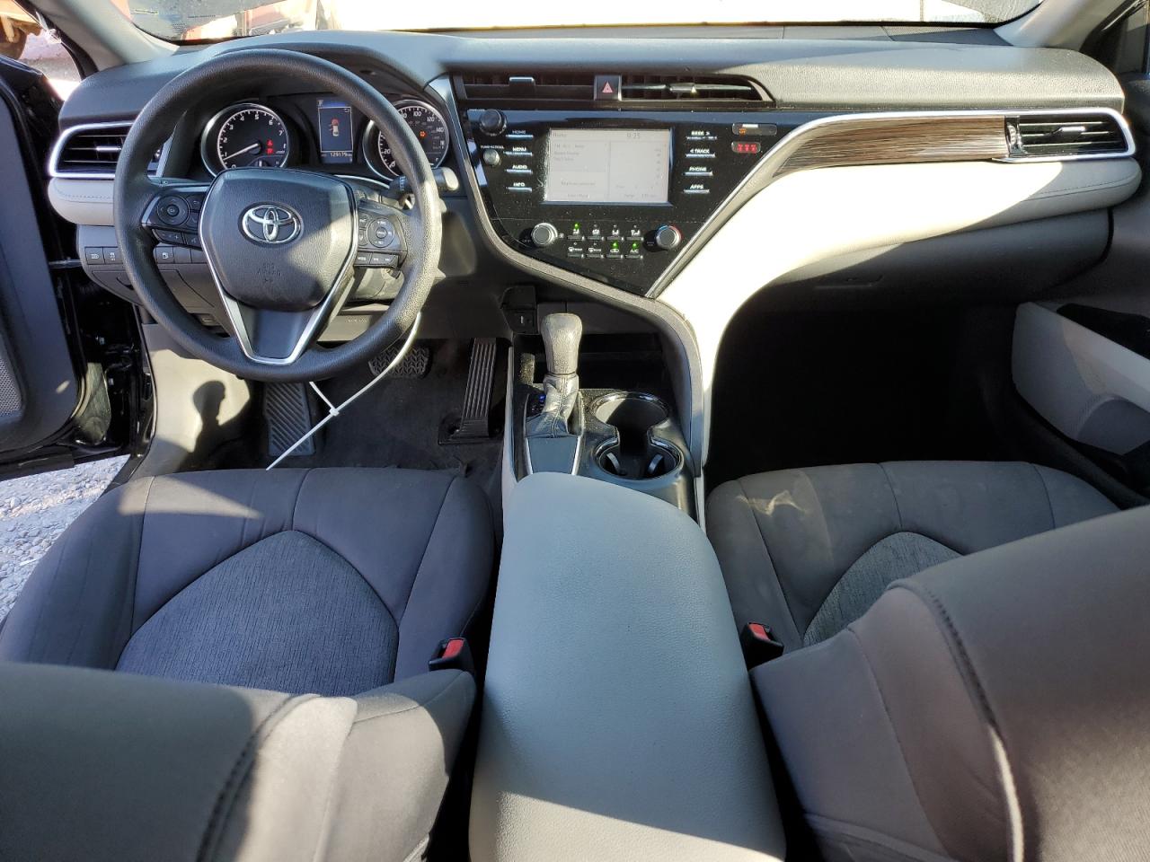 2018 Toyota Camry L VIN: 4T1B11HK2JU519784 Lot: 86335825