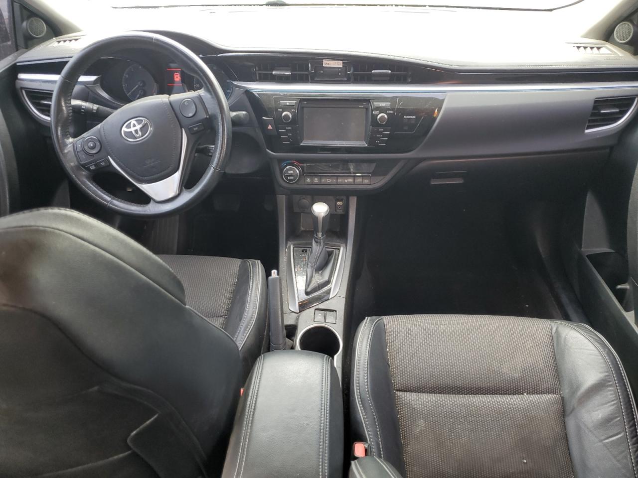 2015 Toyota Corolla L VIN: 5YFBURHE2FP305466 Lot: 85858025
