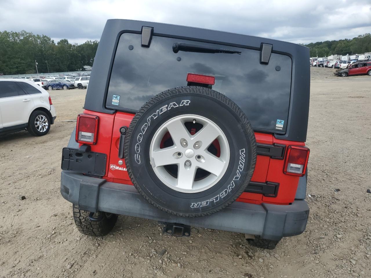 2015 Jeep Wrangler Unlimited Sport VIN: 1C4BJWDG5FL726153 Lot: 81841565