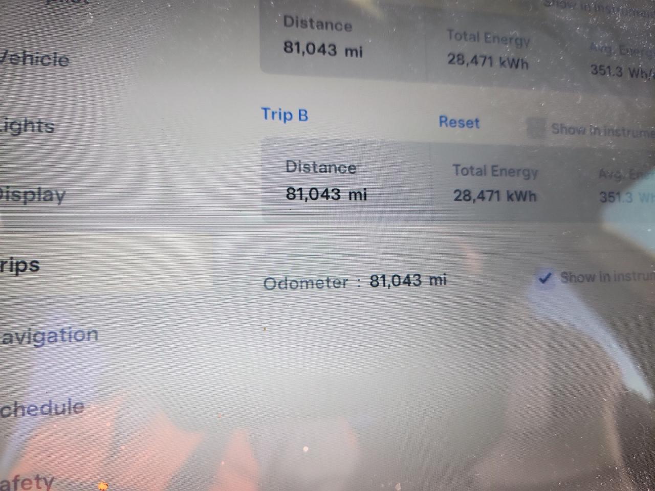 2018 Tesla Model S VIN: 5YJSA1E22JF285700 Lot: 87208025