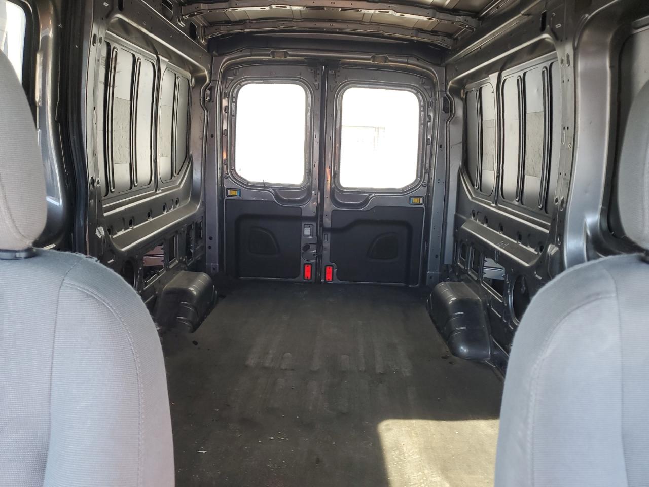 2015 Ford Transit T-250 VIN: 1FTYR2CG7FKA21910 Lot: 86787735