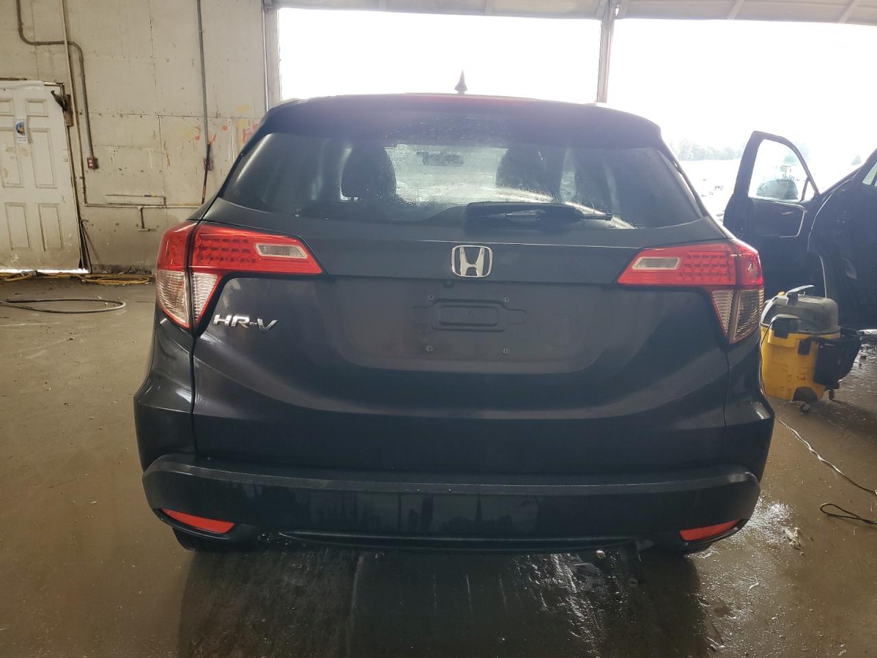 2016 Honda Hr-V Lx VIN: 3CZRU5H3XGM717322 Lot: 85549905