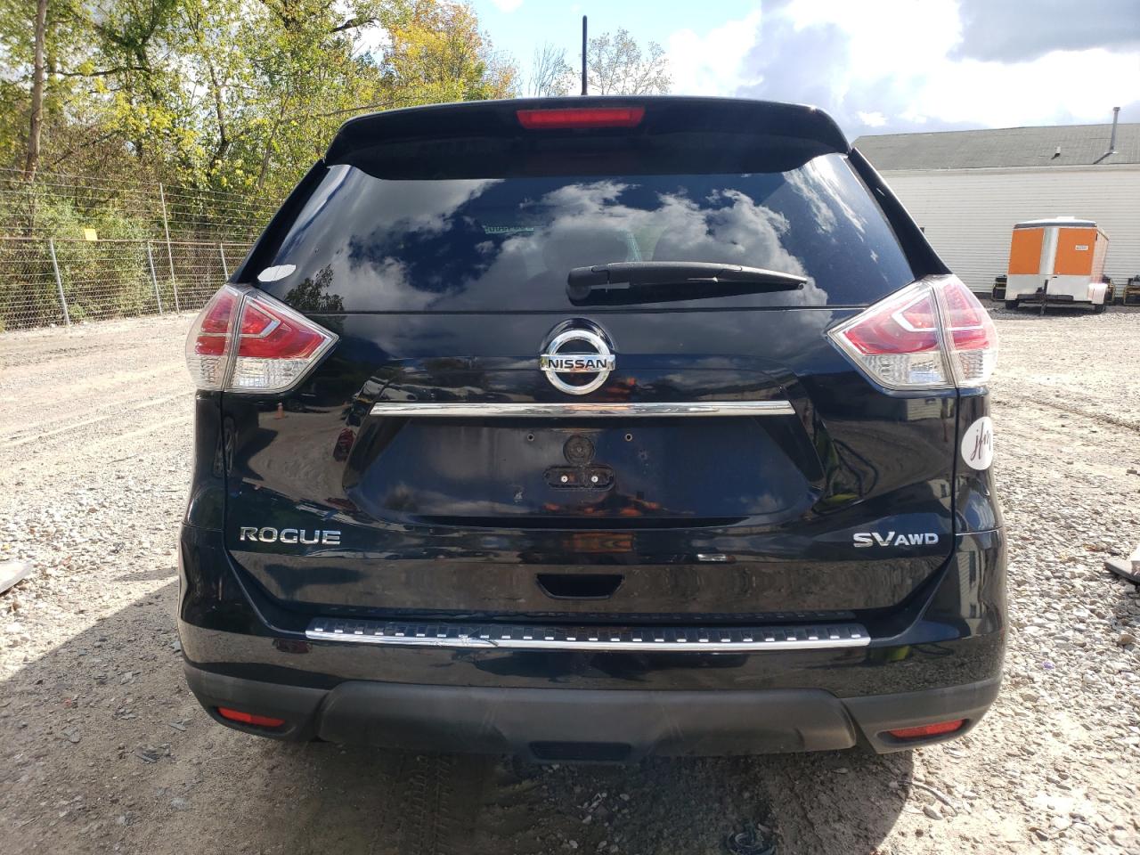 2015 Nissan Rogue S VIN: KNMAT2MV0FP539120 Lot: 85490055