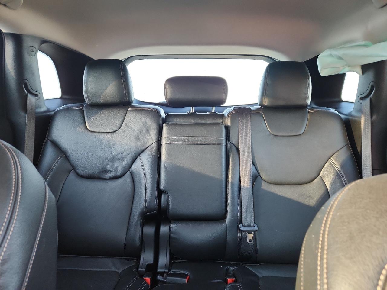 2017 Jeep Cherokee Latitude VIN: 1C4PJLCB8HW572985 Lot: 89872245