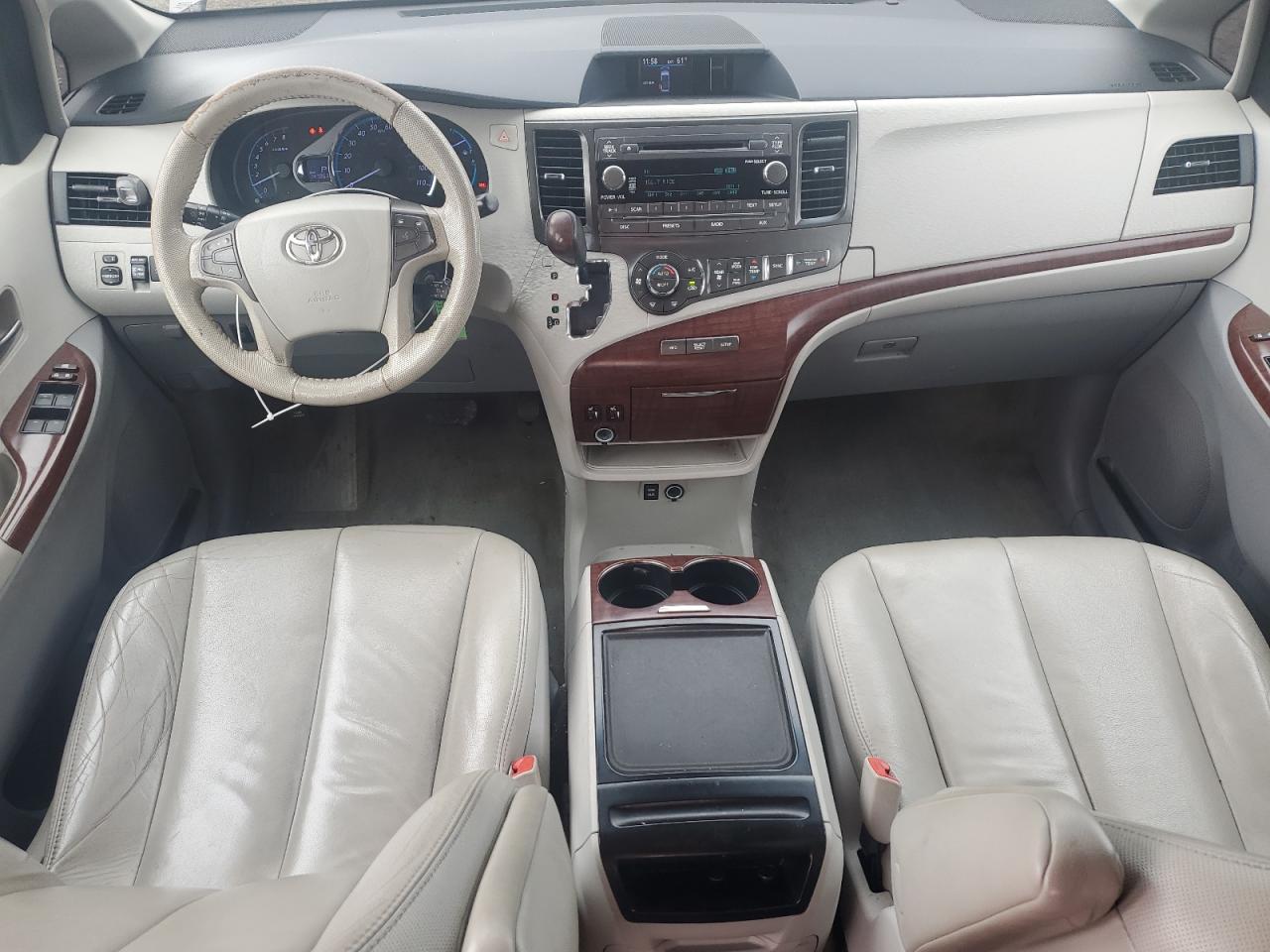 2013 Toyota Sienna Xle VIN: 5TDYK3DC3DS325294 Lot: 82195745