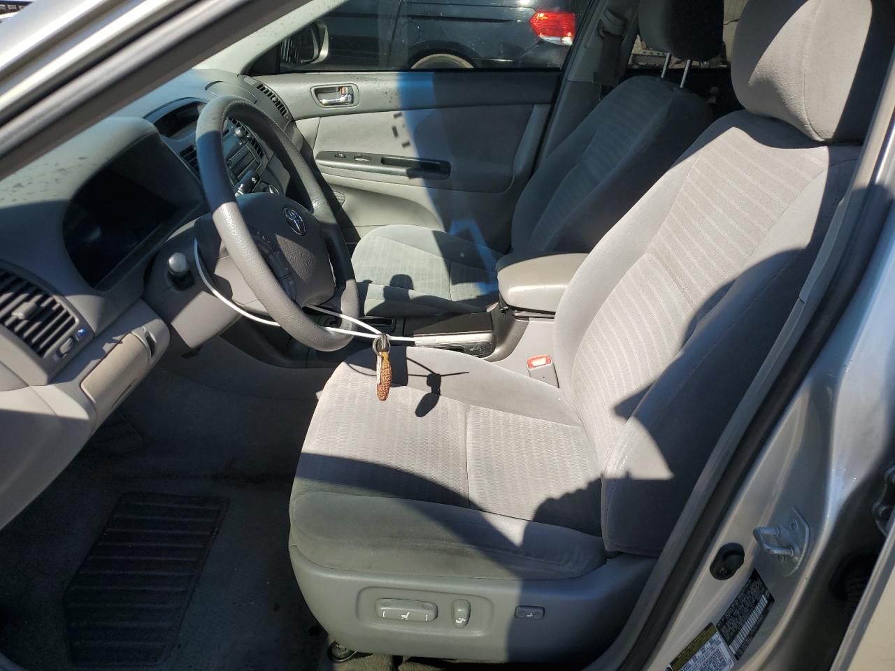 2005 Toyota Camry Le VIN: 4T1BE32K85U046441 Lot: 81892765