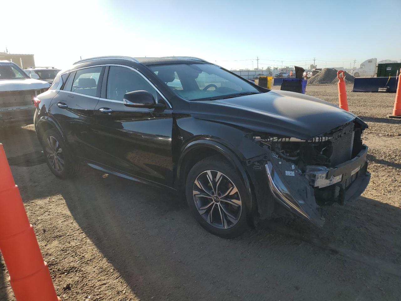 QX30 QX30