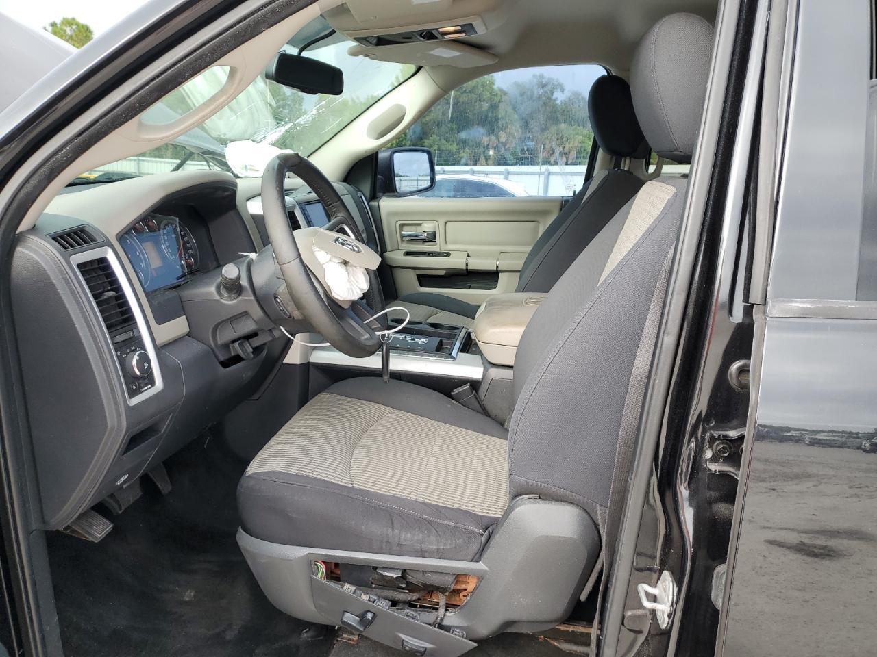 2011 Dodge Ram 1500 VIN: 1D7RB1CT2BS635747 Lot: 84937305