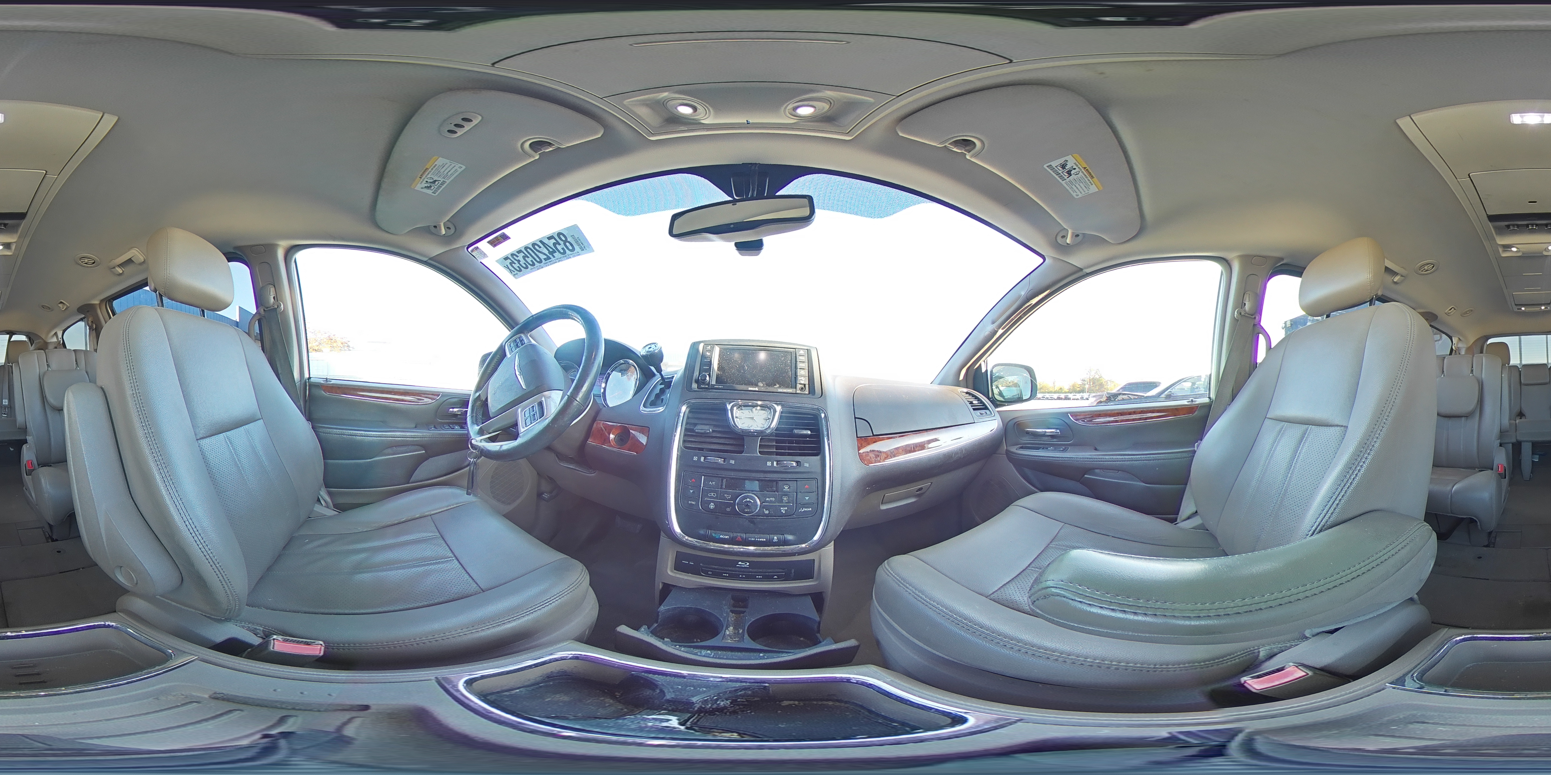 2015 Chrysler Town & Country Touring L VIN: 2C4RC1CG6FR573335 Lot: 85420535