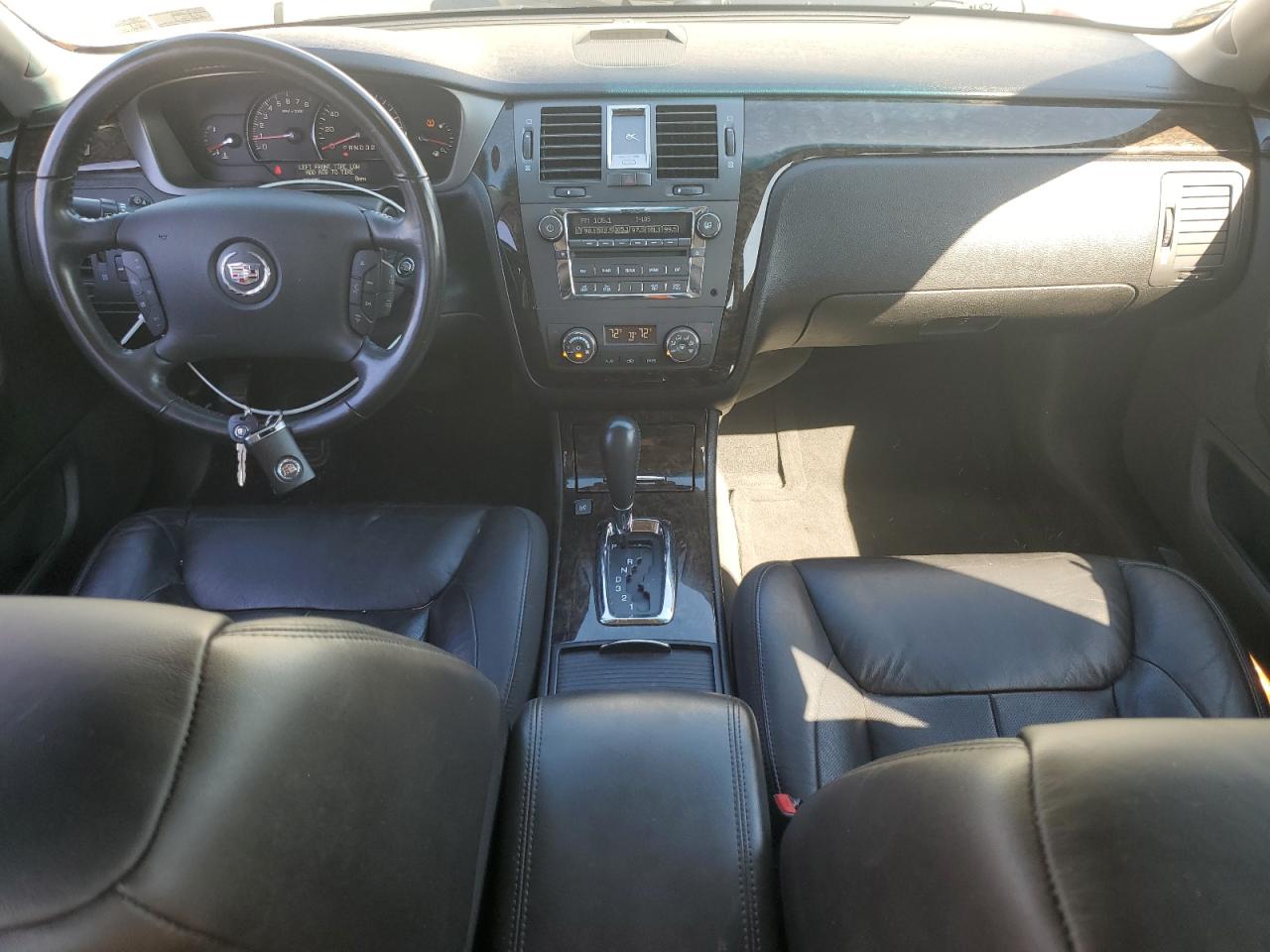 2011 Cadillac Dts Luxury Collection VIN: 1G6KD5E62BU144879 Lot: 83932035