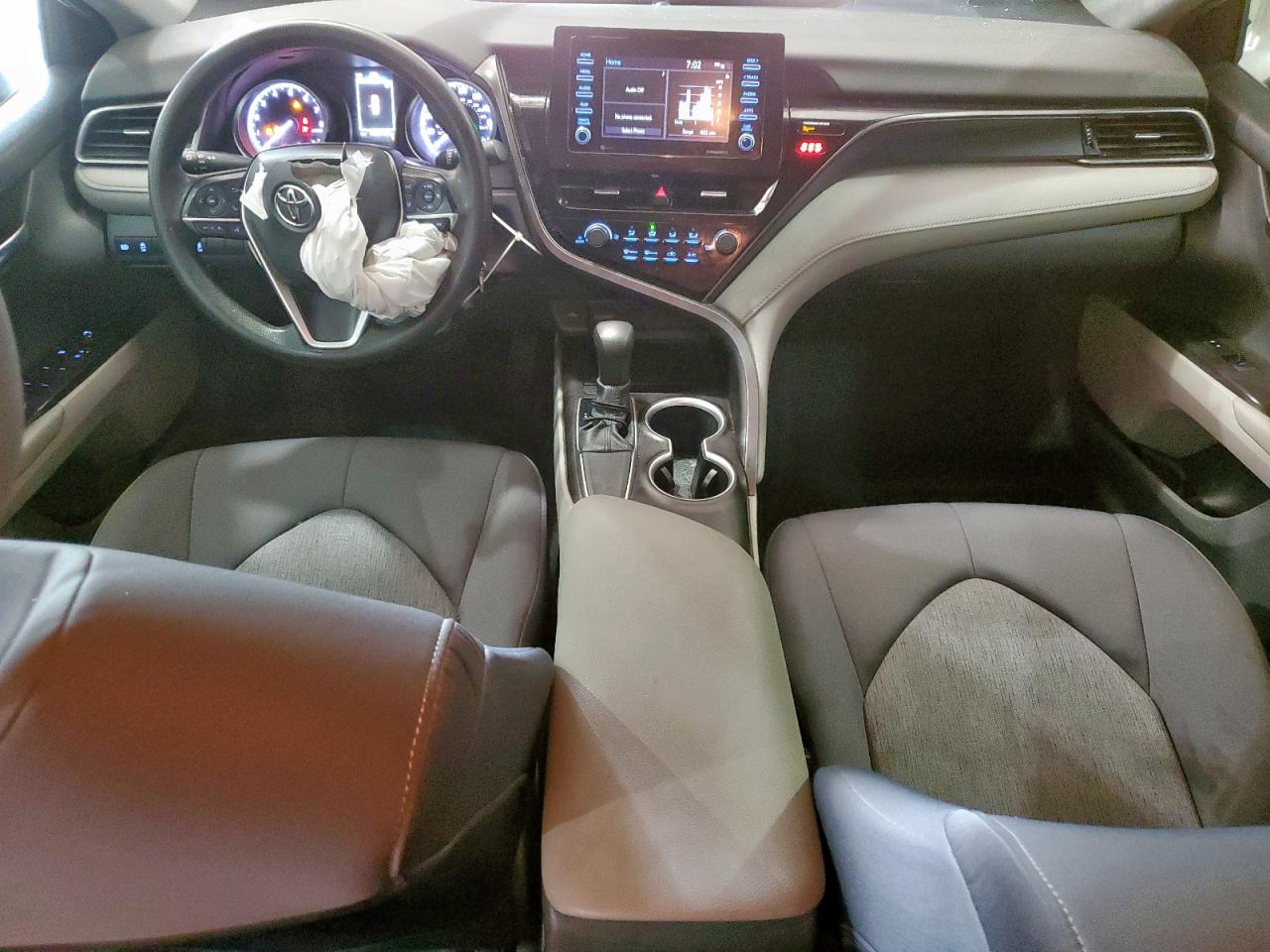 2021 Toyota Camry Le VIN: 4T1C11AK3MU413721 Lot: 82224195