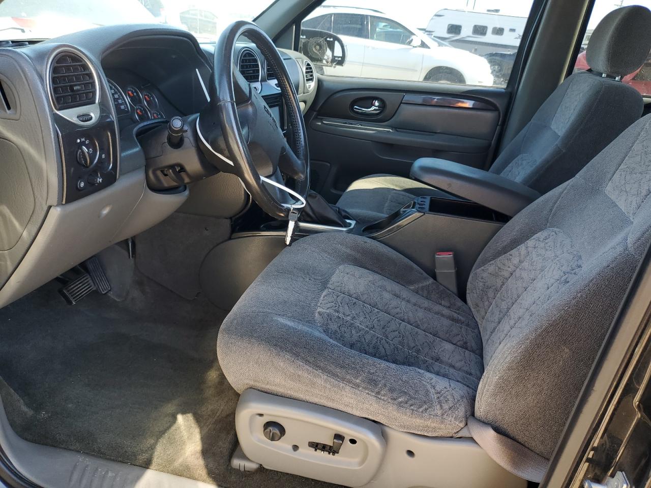 2004 GMC Envoy VIN: 1GKDT13S842438792 Lot: 87282405