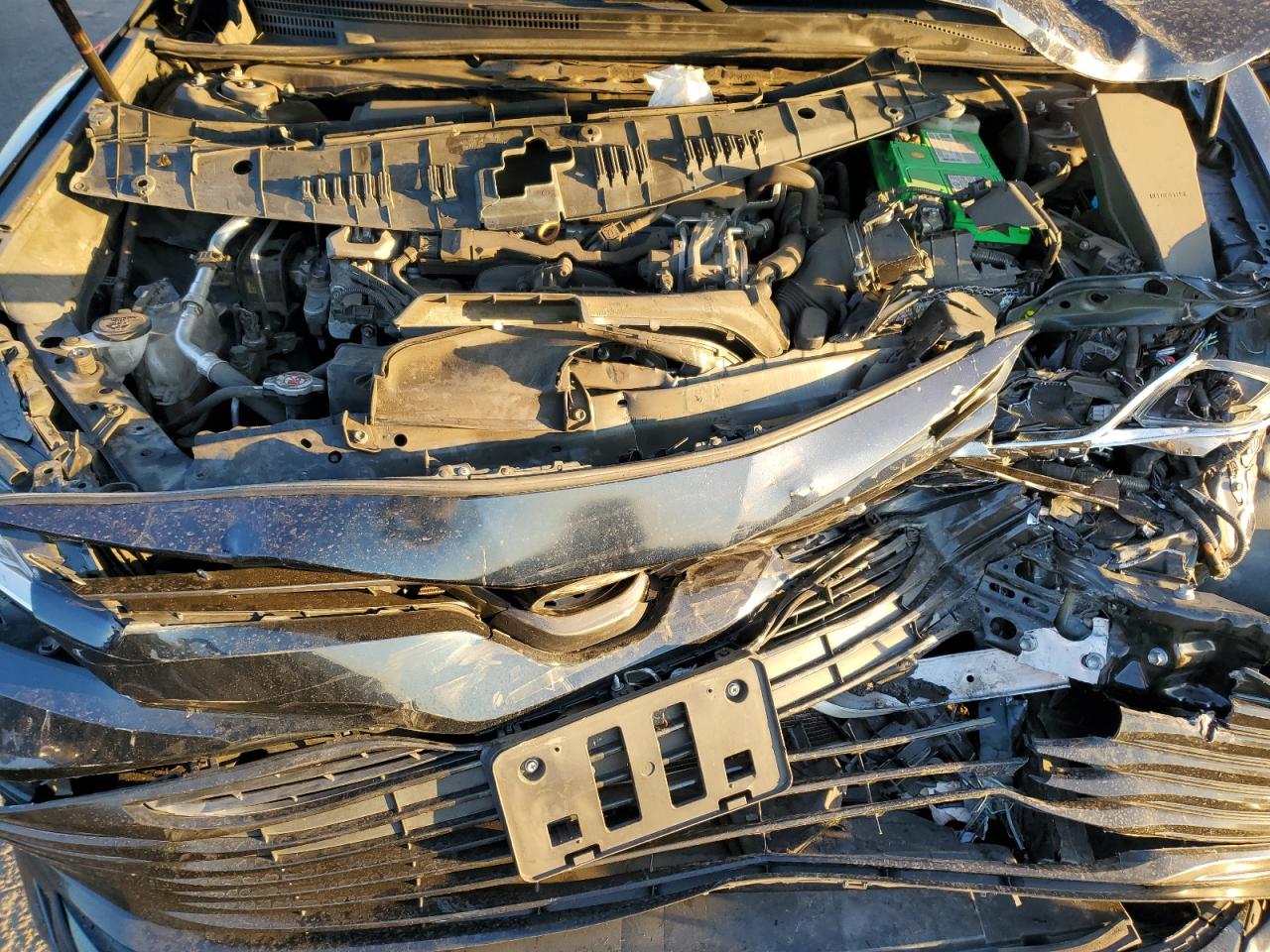 2018 Toyota Camry L VIN: 4T1B11HK9JU519992 Lot: 82314475