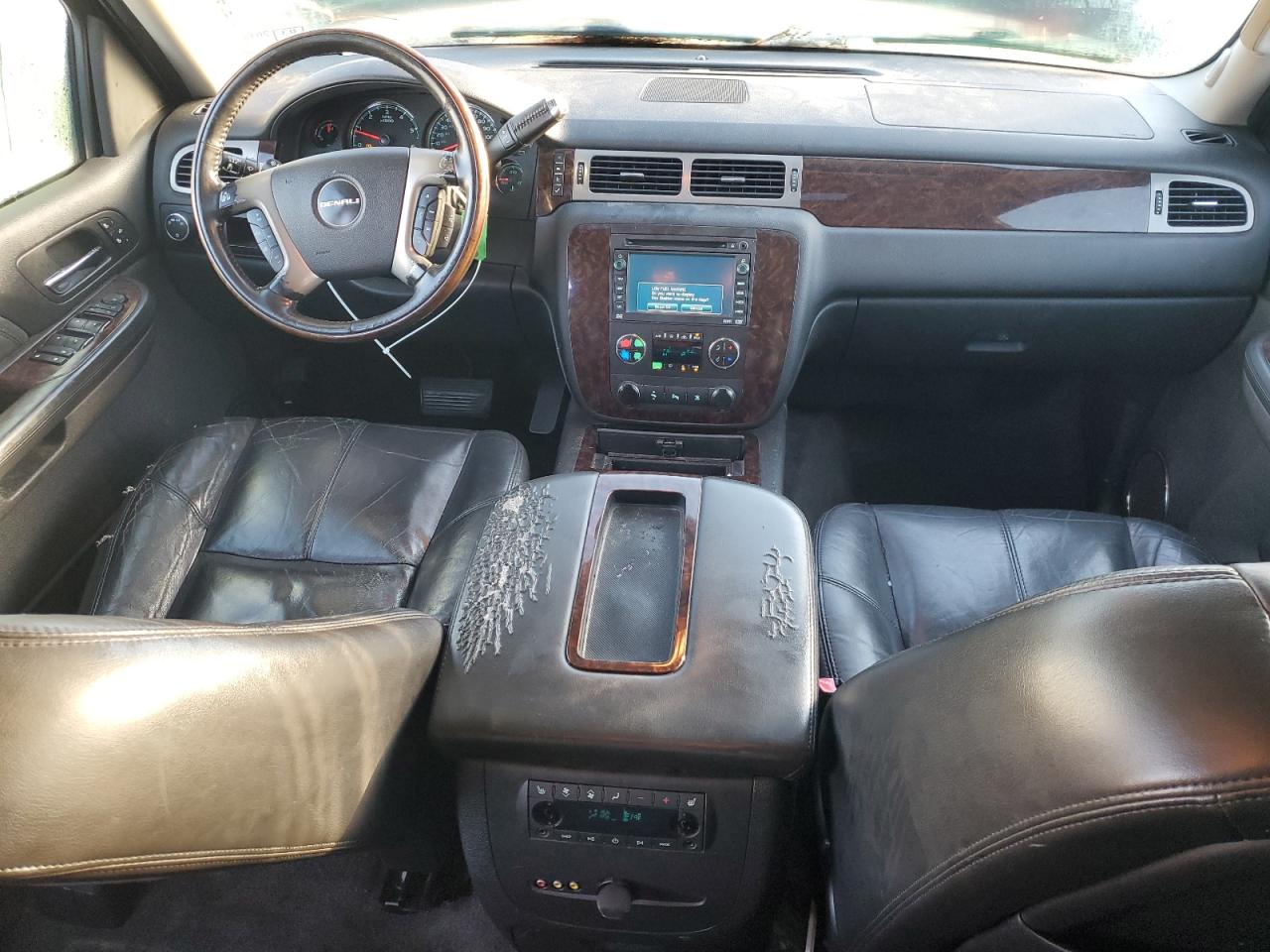 2009 GMC Yukon Denali VIN: 1GKFC032X9R154260 Lot: 82605125