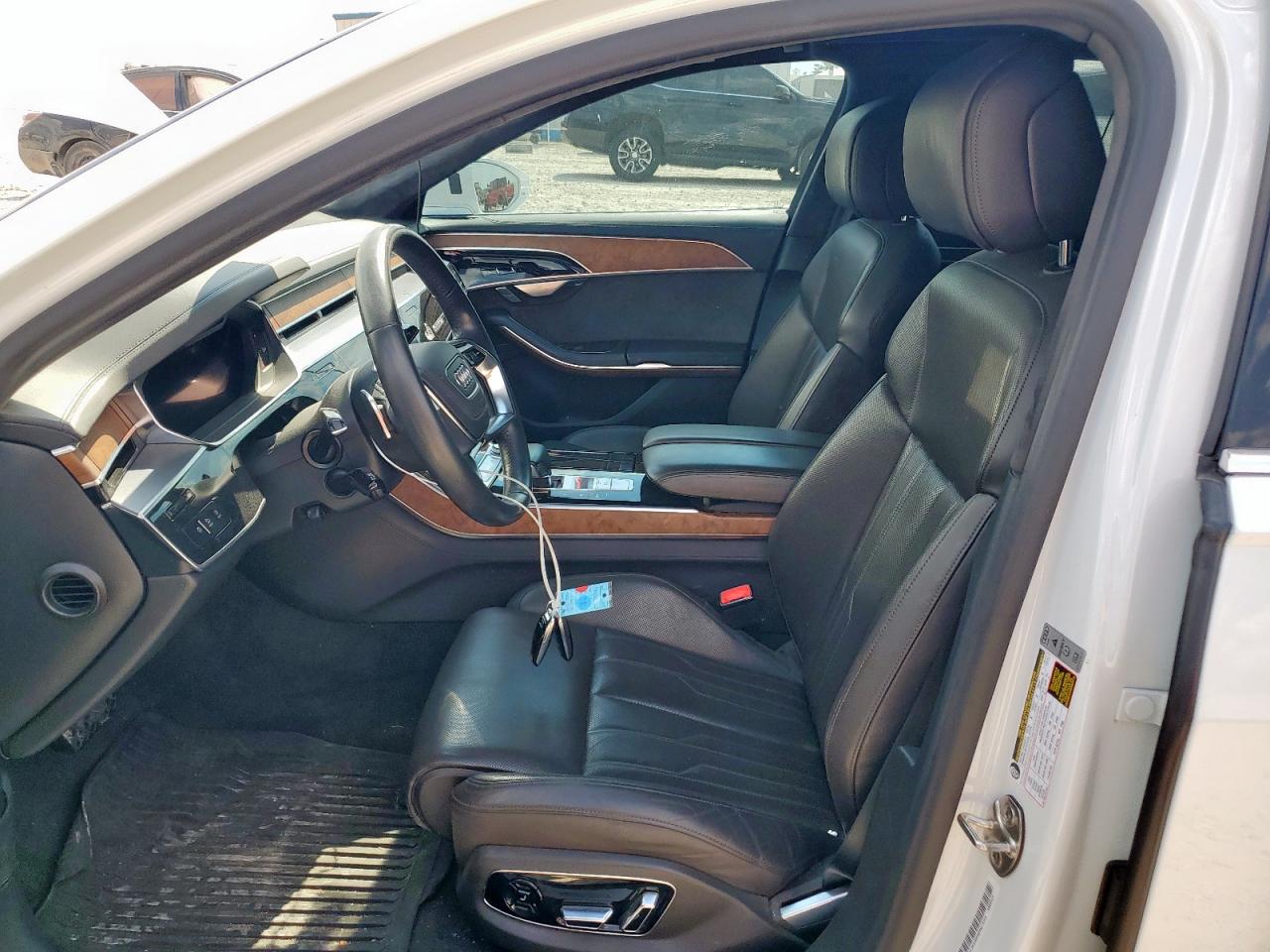 2019 Audi A8 L VIN: WAU8DAF86KN006057 Lot: 84892335