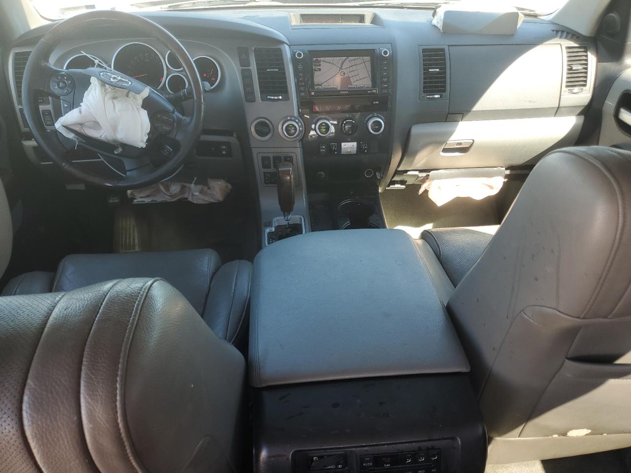 2010 Toyota Sequoia Platinum VIN: 5TDDW5G14AS036431 Lot: 84908105