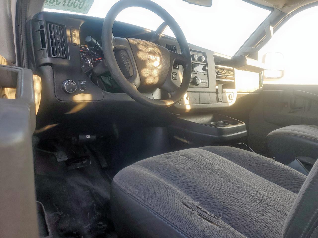 2017 GMC Savana G2500 VIN: 1GTW7AFFXH1913524 Lot: 85379005