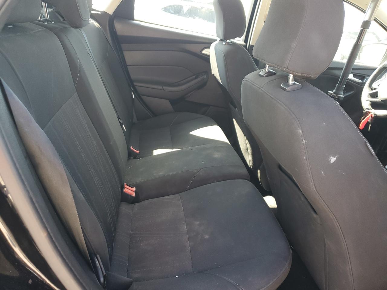 2017 Ford Focus Se VIN: 1FADP3K21HL267290 Lot: 86242825