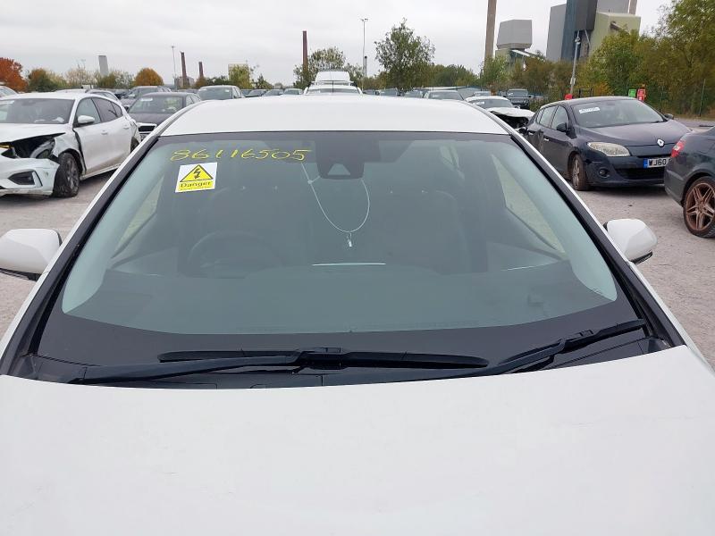 2019 TOYOTA PRIUS HYBRID 