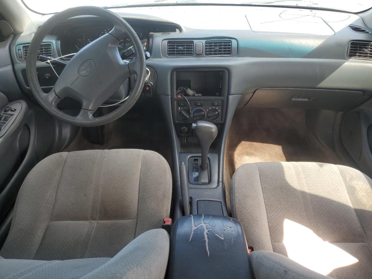 2000 Toyota Camry Ce VIN: 4T1BG28KXYU941252 Lot: 85308365