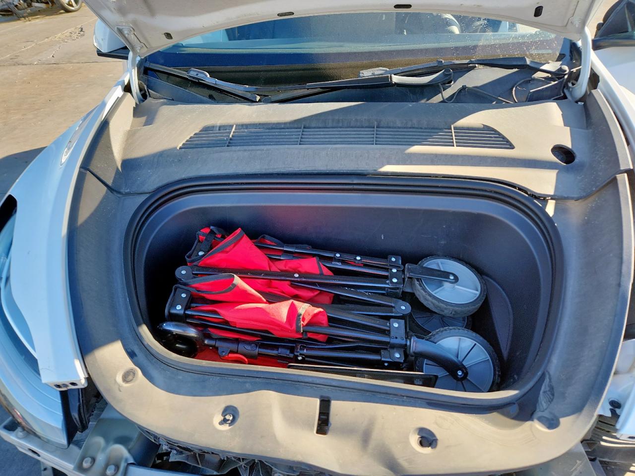 2023 Tesla Model Y VIN: 7SAYGAEEXPF60116 Lot: 90636225