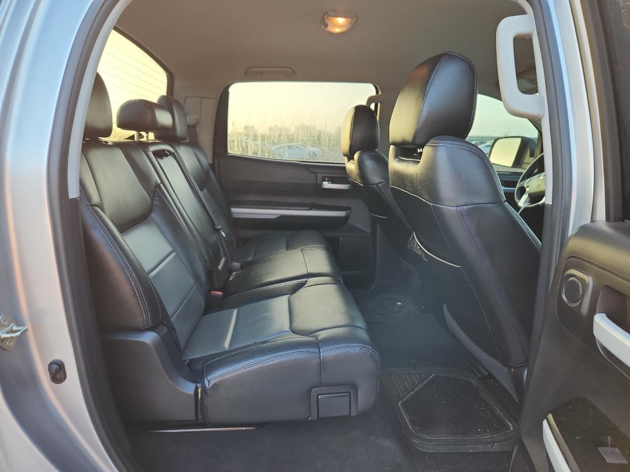 2019 Toyota Tundra Crewmax Sr5 VIN: 5TFDW5F14KX848504 Lot: 82229675