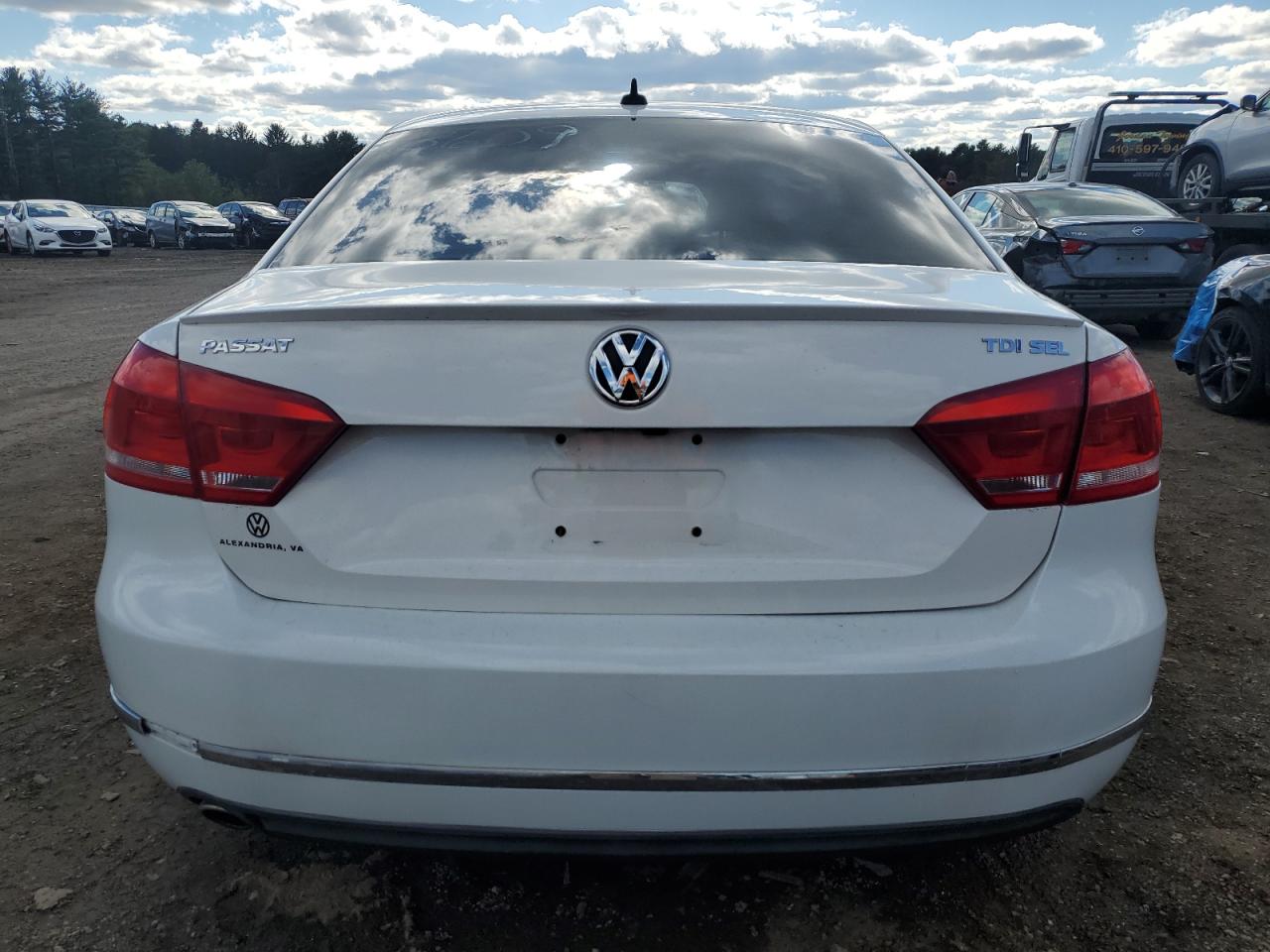 2013 Volkswagen Passat Sel VIN: 1VWCN7A37DC143609 Lot: 82342155