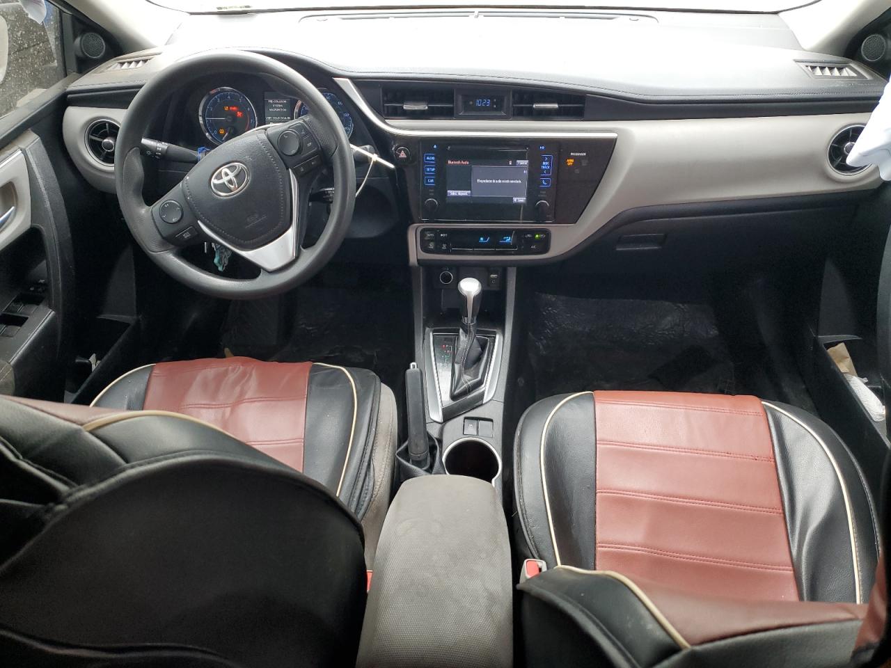 2017 Toyota Corolla L VIN: 5YFBURHE8HP636393 Lot: 85520785