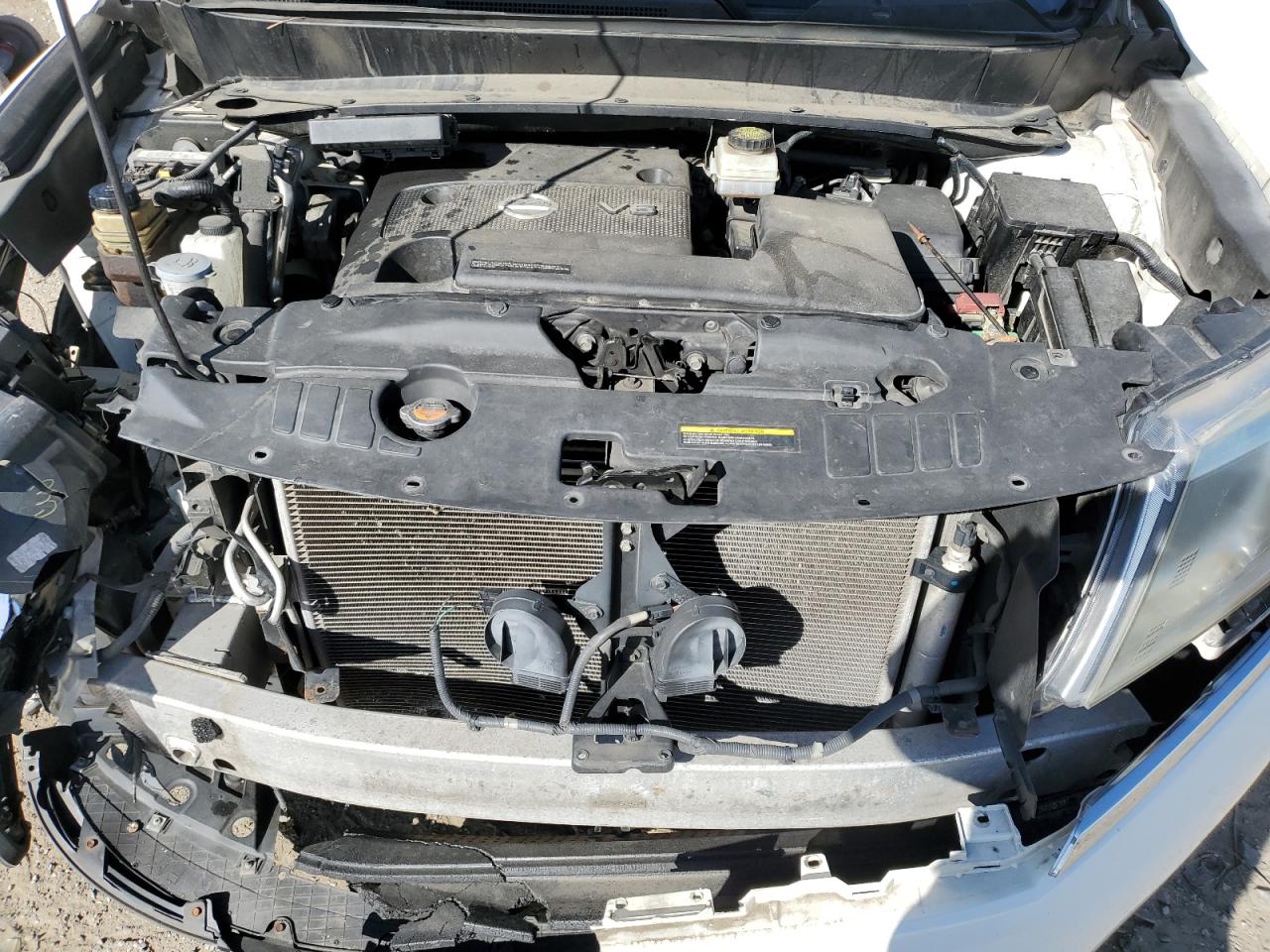 2014 Nissan Pathfinder S VIN: 5N1AR2MM8EC655723 Lot: 90475565