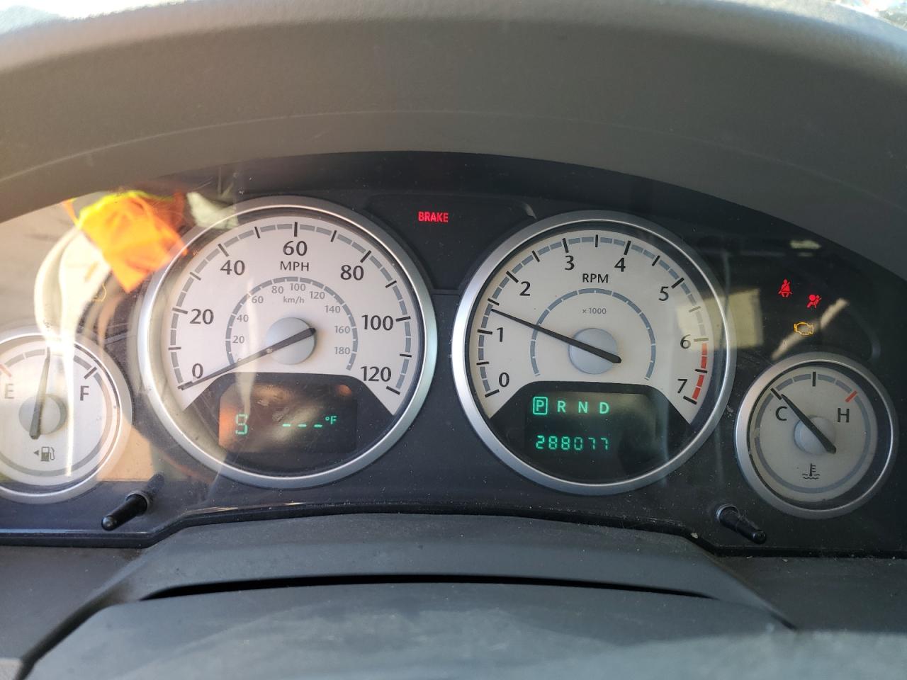 2010 Chrysler Town & Country Touring VIN: 2A4RR5D13AR185868 Lot: 82273185