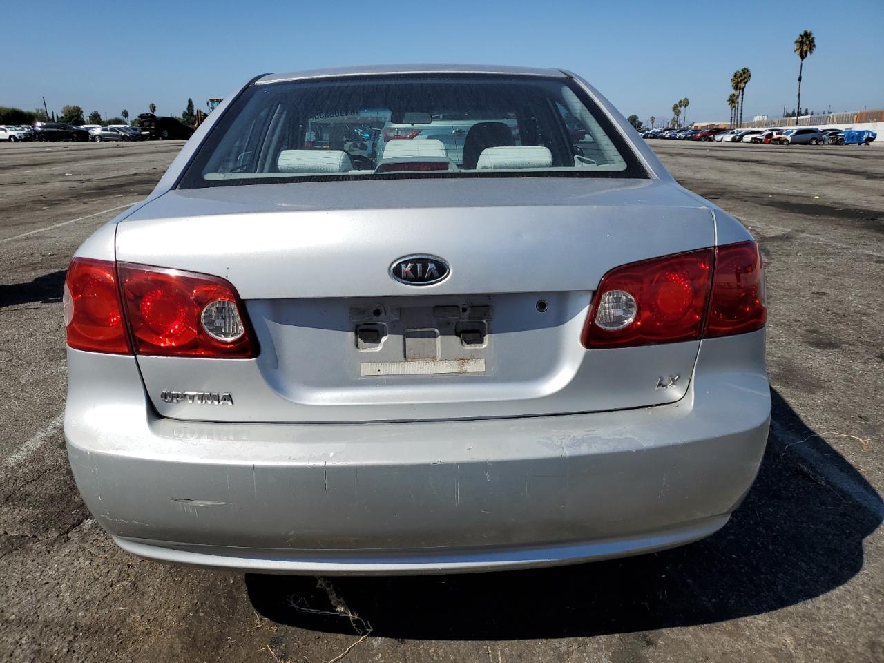 2007 Kia Optima Lx VIN: KNAGE123375105249 Lot: 84906535