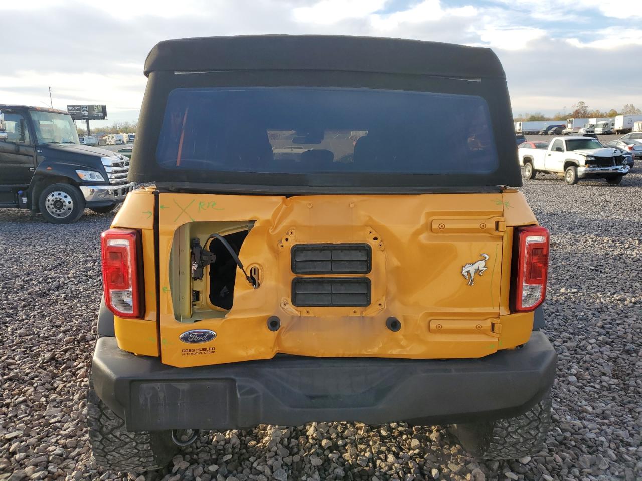 2022 Ford Bronco Base VIN: 1FMDE5BH9NLA72285 Lot: 90038225