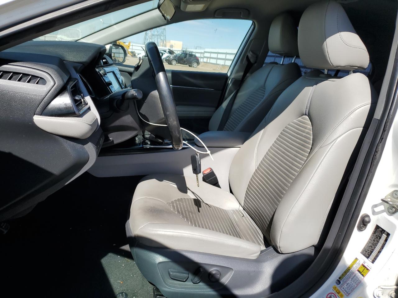 2019 Toyota Camry L VIN: 4T1B11HK1KU751052 Lot: 81966505